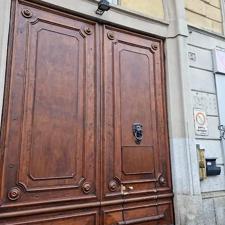 Mav - Design In Porta Romana Milánó